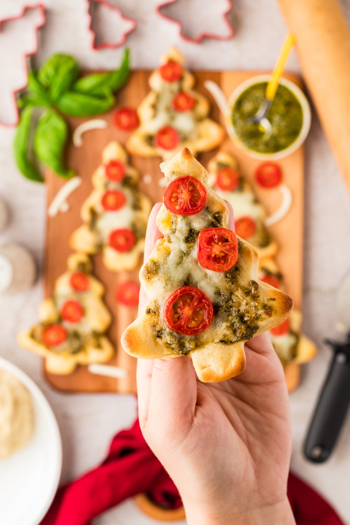 EXCLUSIVE: Mini Christmas Tree Pesto Pizza