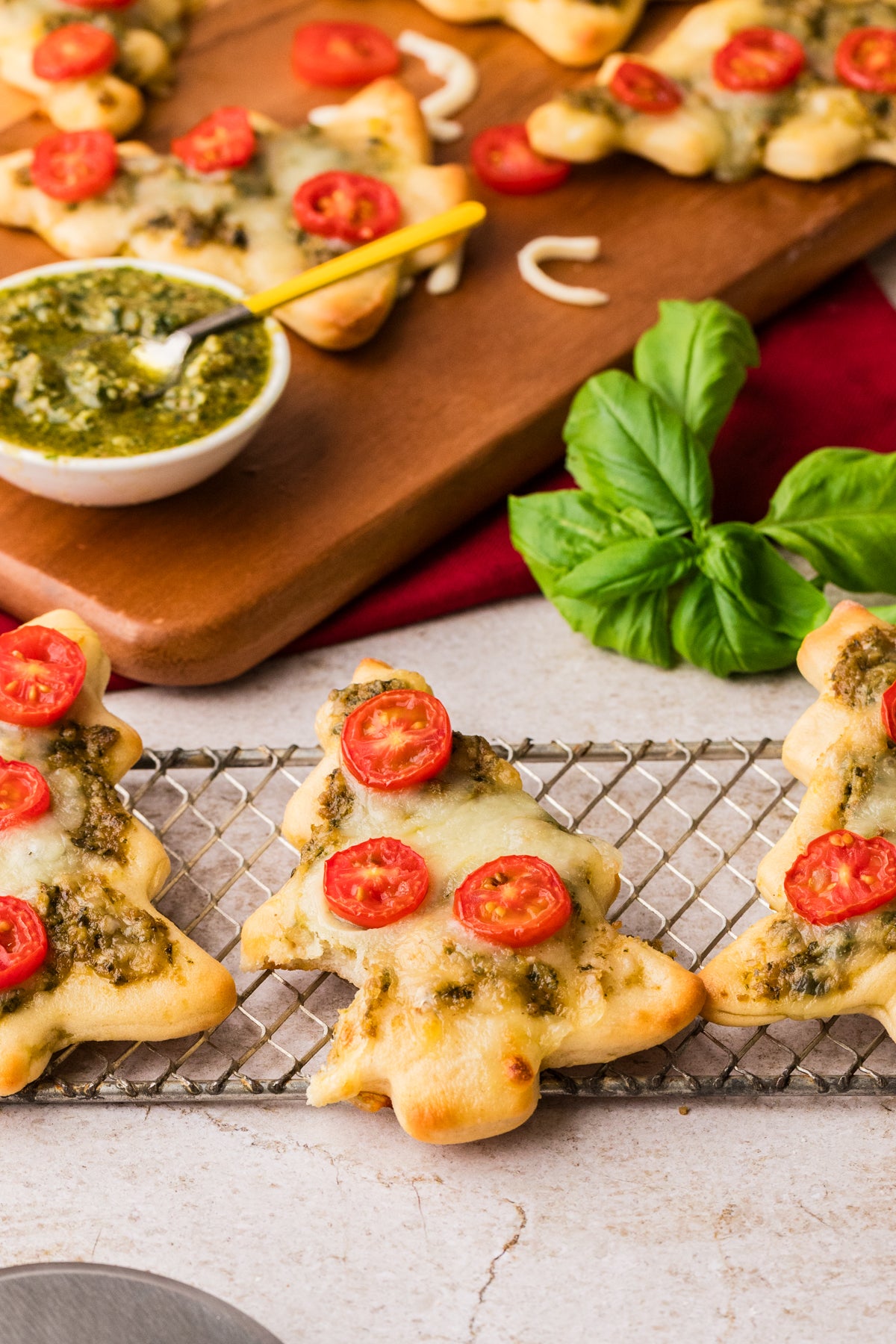 EXCLUSIVE: Mini Christmas Tree Pesto Pizza