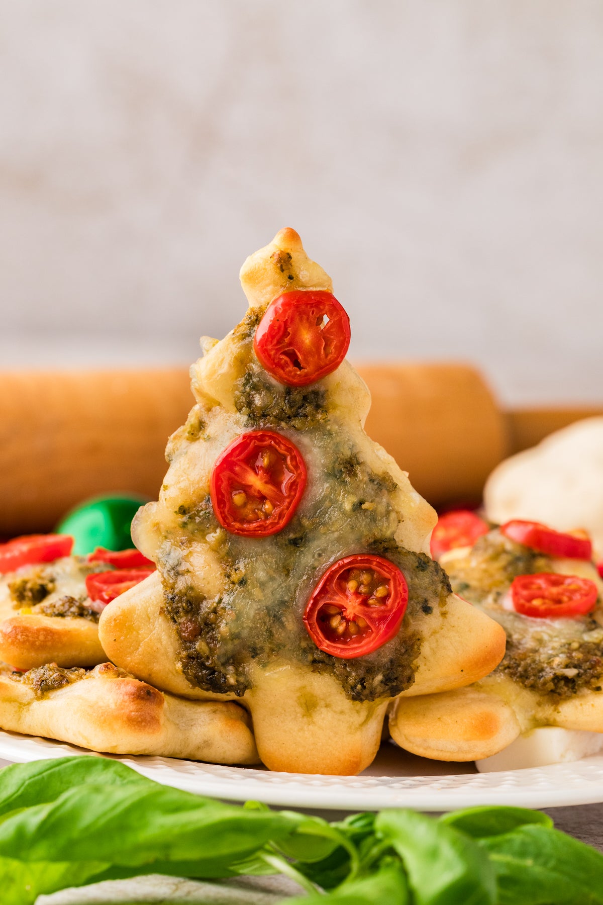 EXCLUSIVE: Mini Christmas Tree Pesto Pizza
