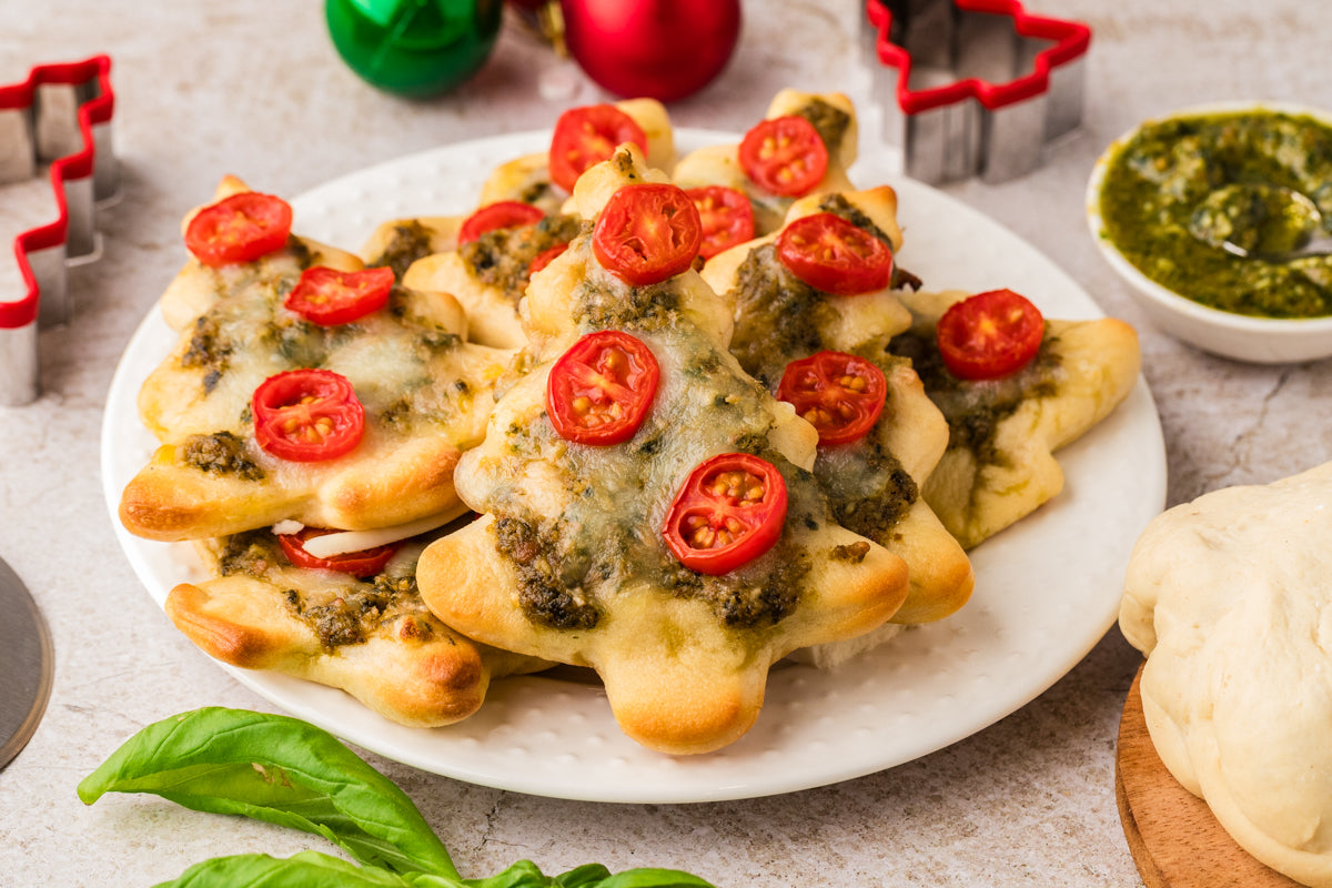 EXCLUSIVE: Mini Christmas Tree Pesto Pizza
