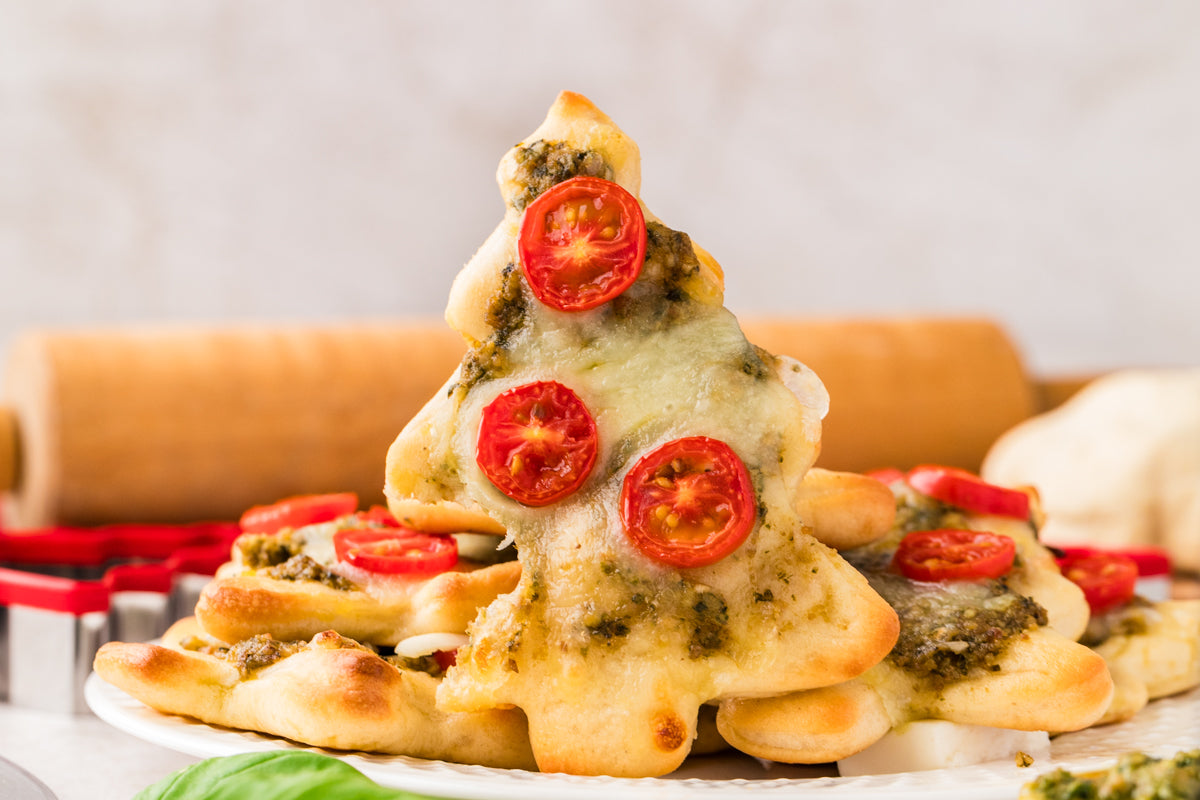 EXCLUSIVE: Mini Christmas Tree Pesto Pizza