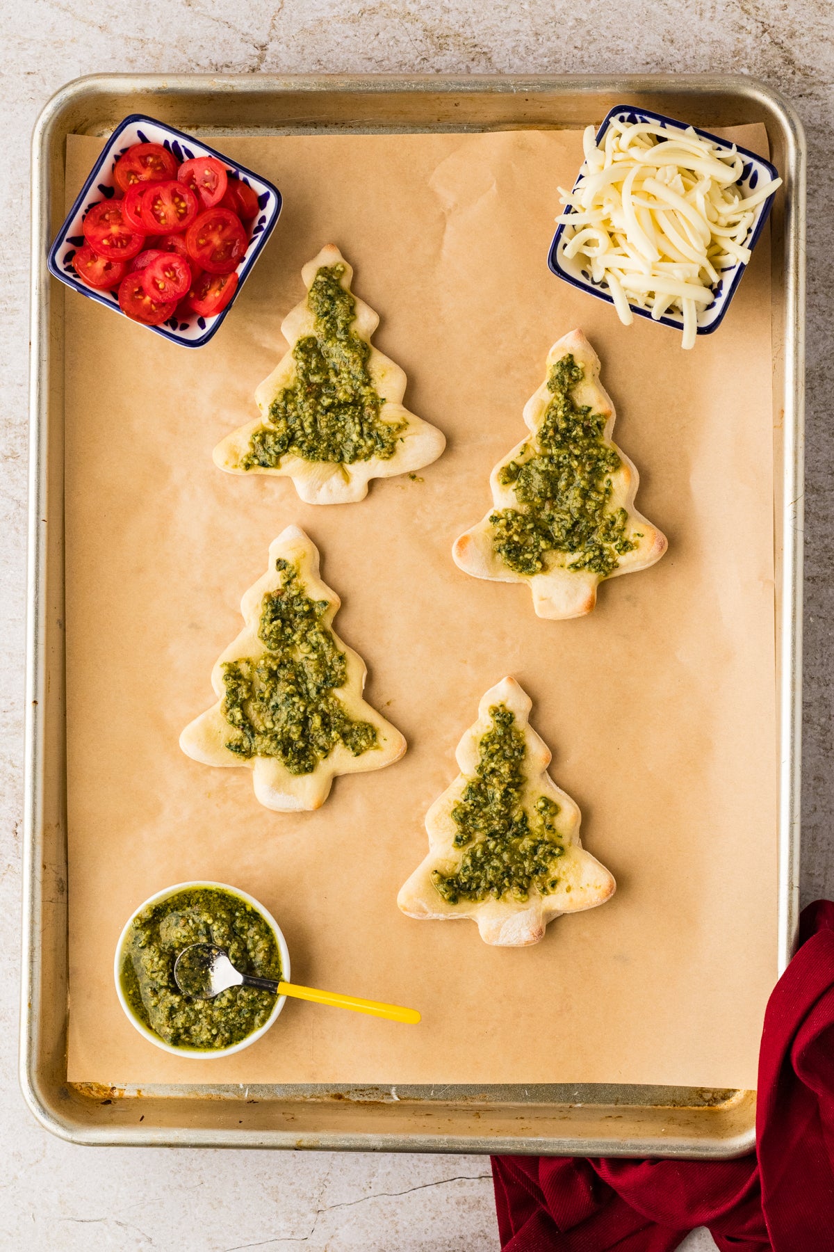 EXCLUSIVE: Mini Christmas Tree Pesto Pizza
