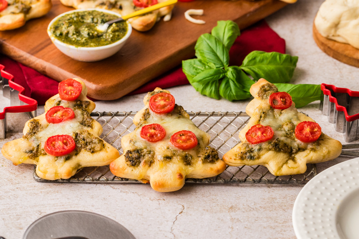 EXCLUSIVE: Mini Christmas Tree Pesto Pizza
