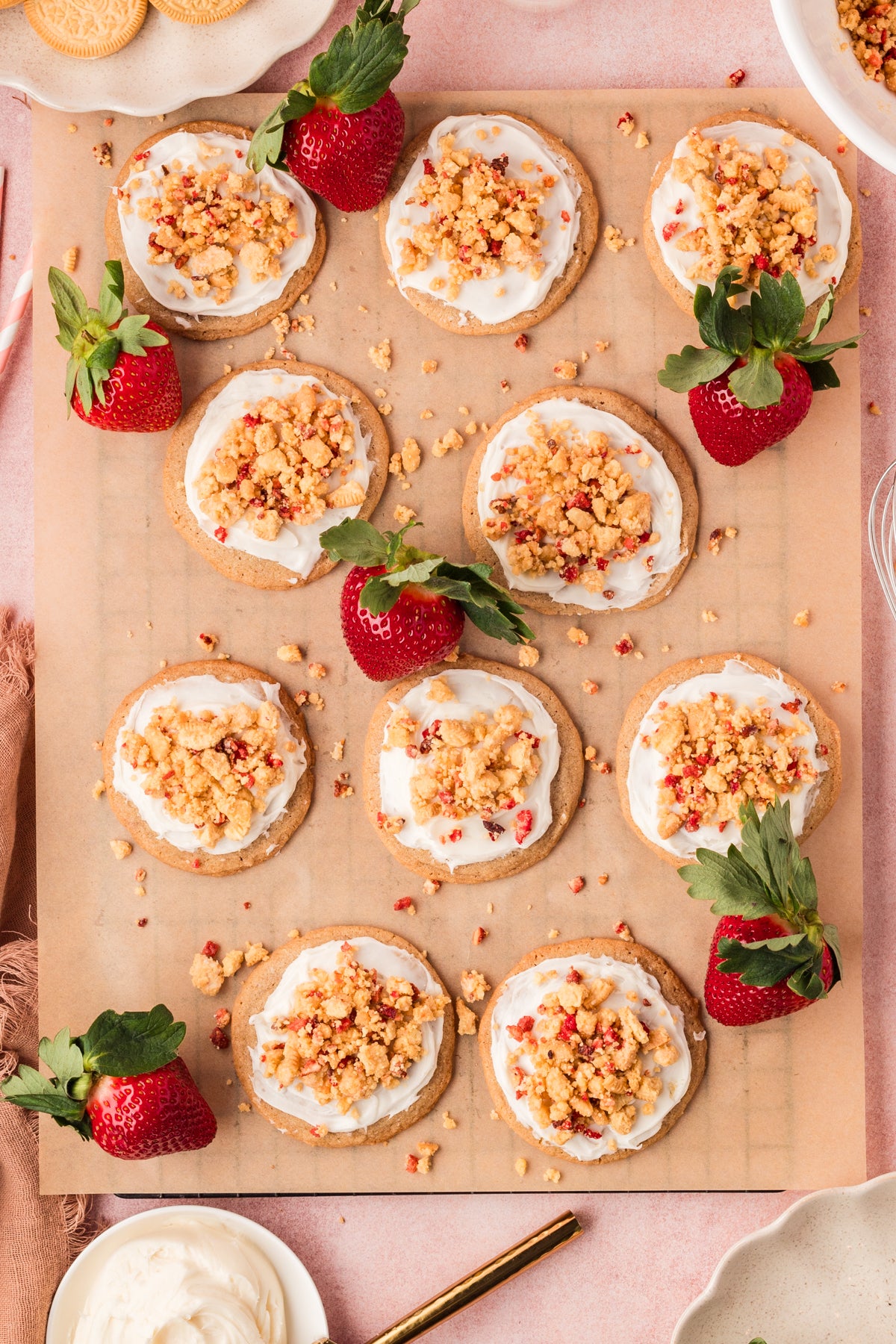 EXCLUSIVE: Strawberry Crunch Cookies