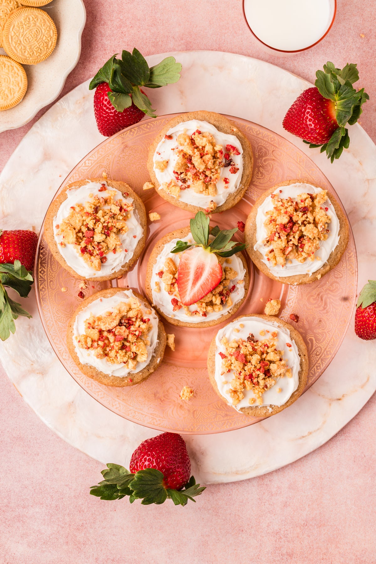 EXCLUSIVE: Strawberry Crunch Cookies