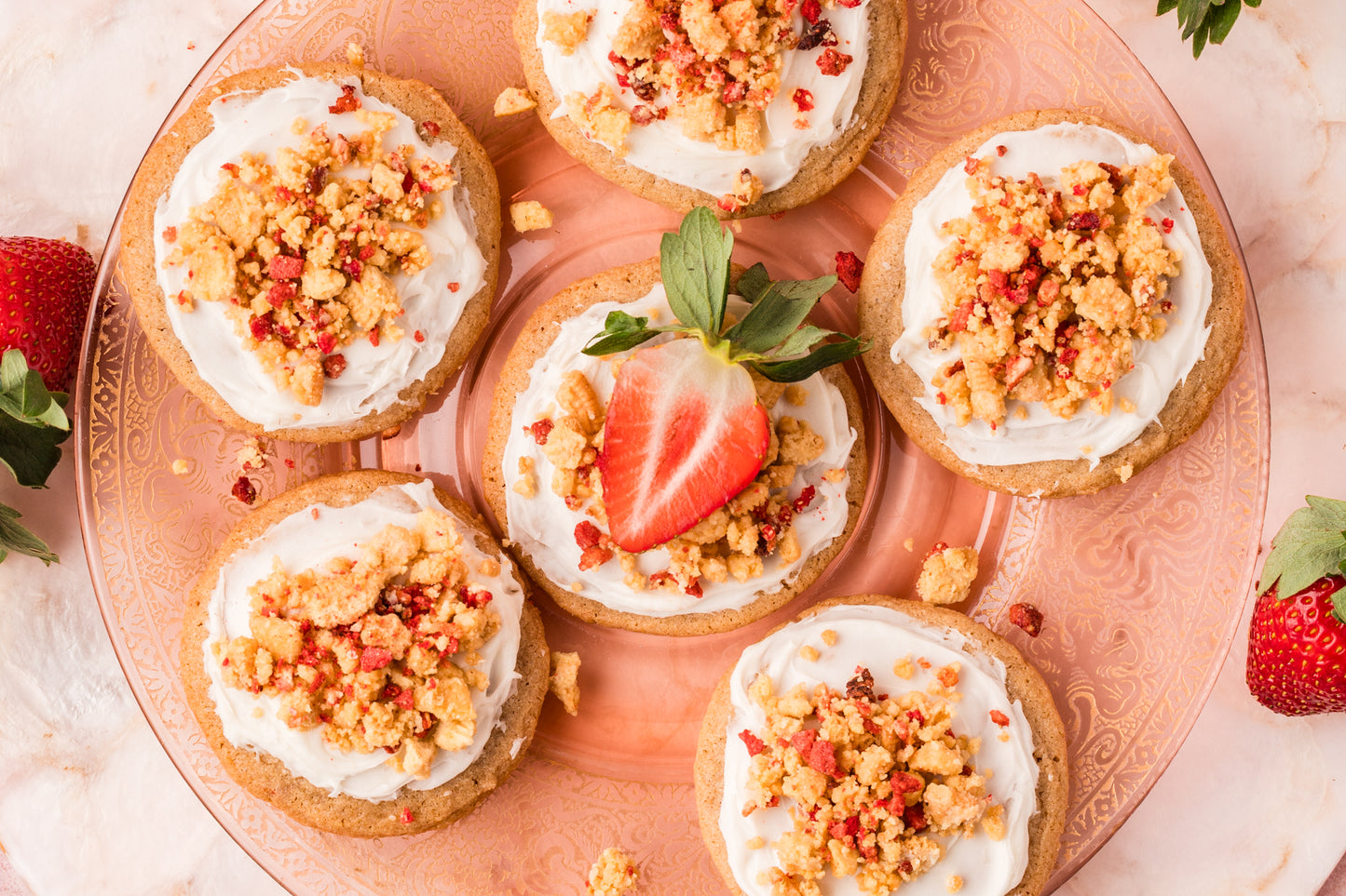 EXCLUSIVE: Strawberry Crunch Cookies