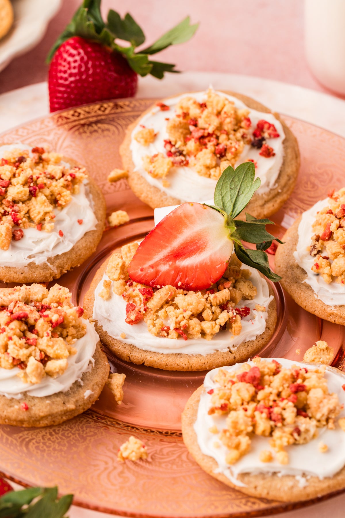 EXCLUSIVE: Strawberry Crunch Cookies